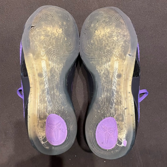 Nike Kobe 9 Elite Moonwalker - Picture 4 of 5